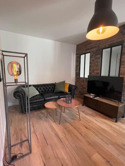 Le Charly - Magnifique Appartement Hypercentre Pau Bagian luar foto